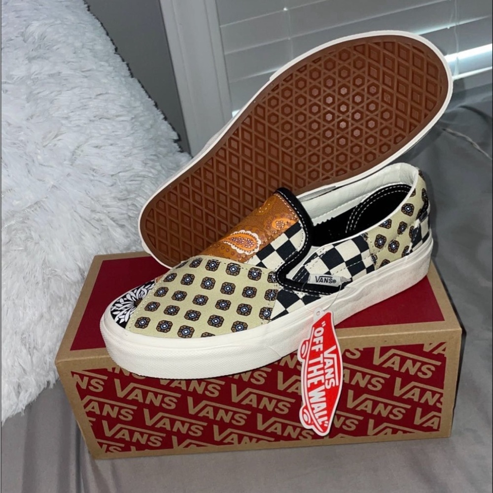 Slip-On Vans tiger pattern work
